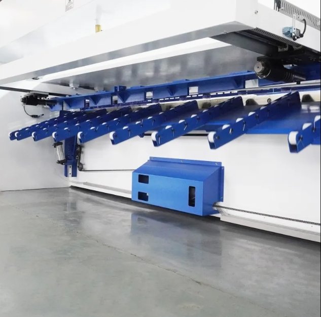 CNC Hydraulic Guillotine Metal Shearing Machine 4000mm P40t Control